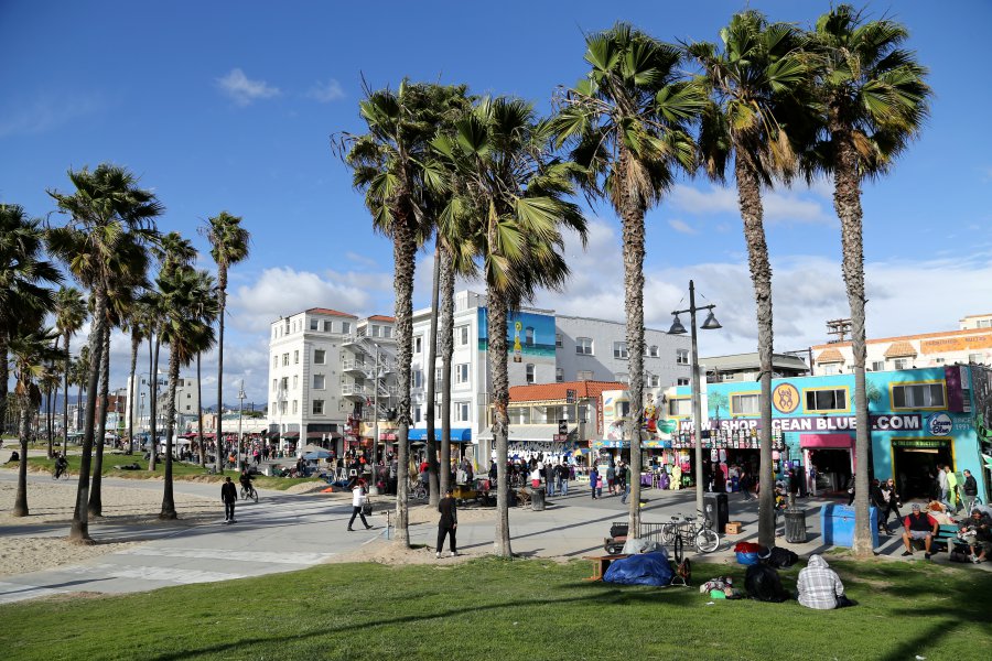 Photo taken at 1300-1398 Ocean Front Walk, Venice, CA 90291, USA with ...